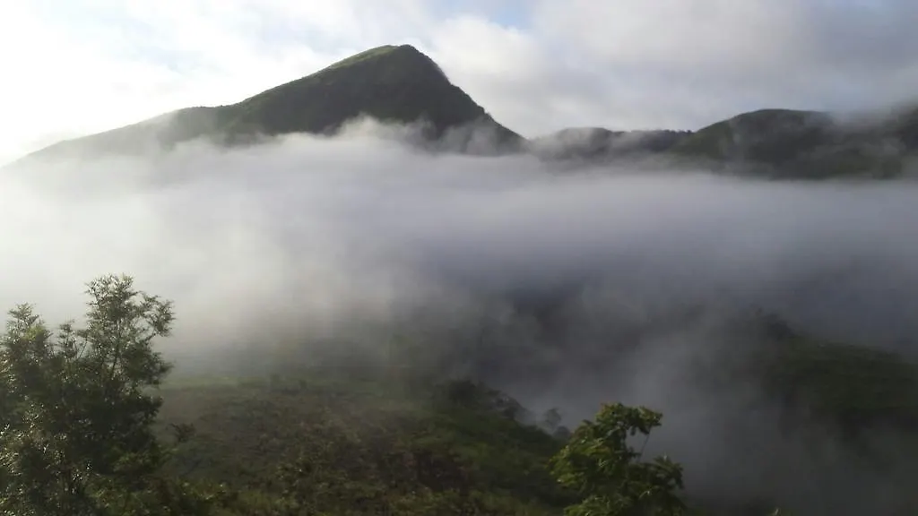 The Kissing Mountains Hotel Vagamon India